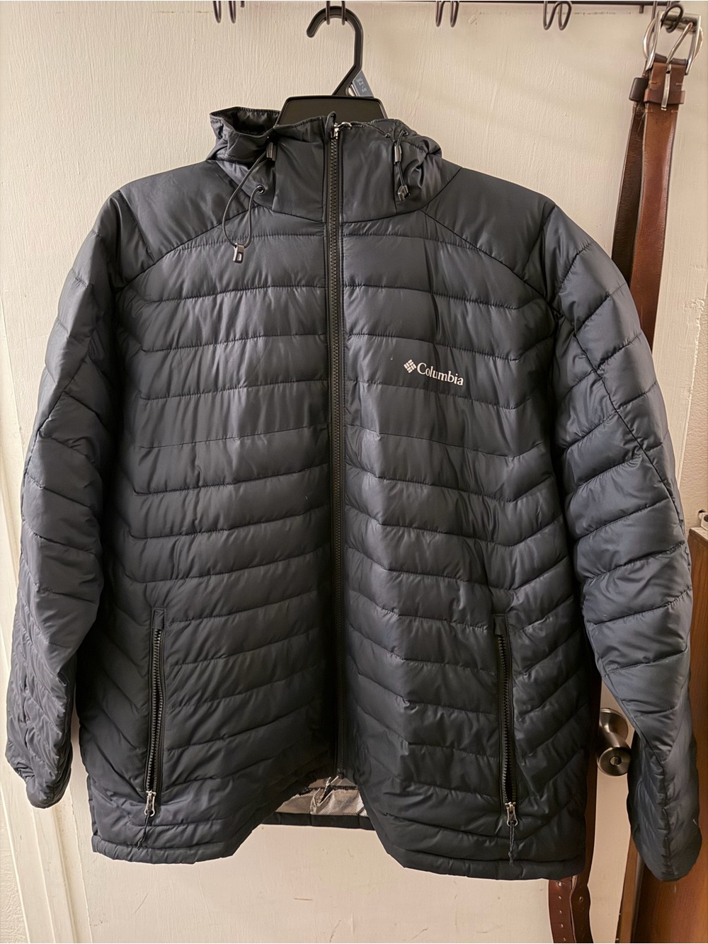 Columbia Men's Black Quilted Hooded Puffer Jacket